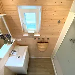 Hausboot Yara Am Steg 1d Ботель Хайлигенхафен