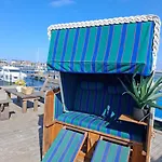 Hausboot Yara Am Steg 1d