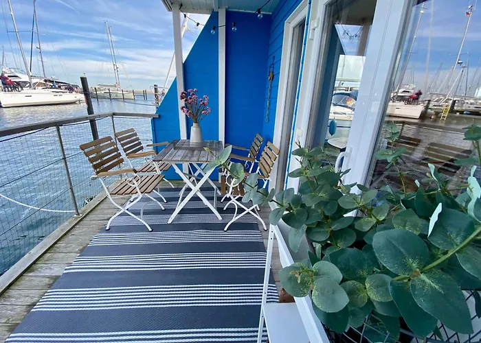 Hausboot Yara Am Steg 1d *